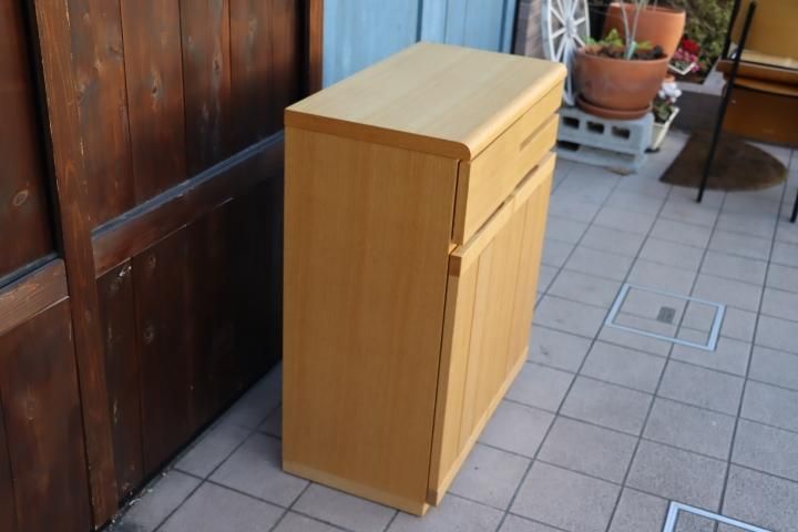 IDC OTSUKA(大塚家具)で取り扱われているメーカー加藤木工のEST IDC OTSUKA(大塚家具)で取り扱われているメーカー加藤木工のEST