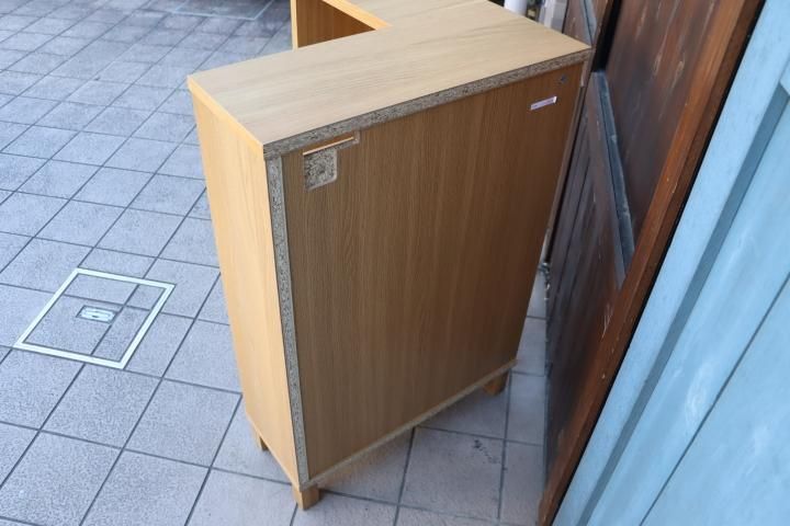 人気のMUJI(無印良品)のオーク材 薄型ラック・16cm・コーナー用 人気のMUJI(無印良品)のオーク材 薄型ラック・16cm・コーナー用