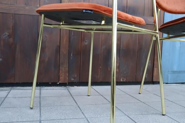イタリアのブランドCalligaris(カリガリス)社のcFIFTIES