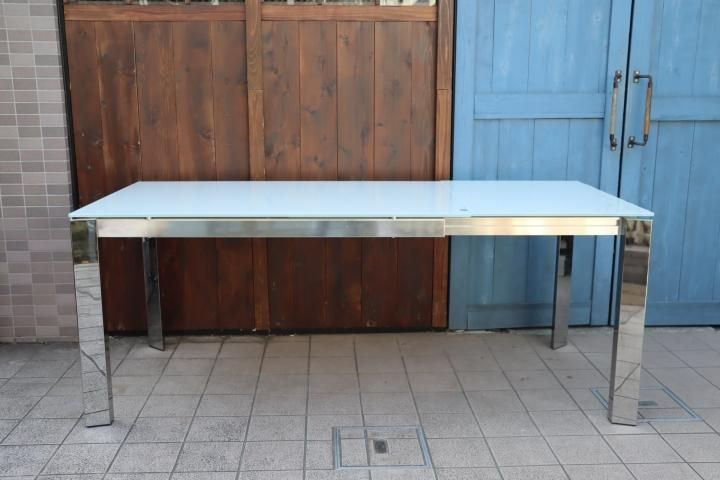 値下げ/イタリアのCalligaris(カリガリス)社のブランドconnubia(コヌビア)のBARON(バロン) 伸長式ガラスダイニングテーブル です。モダンなエクステンションテーブルです！ - kokoelma -ココエルマ- 雑貨・中古家具・北欧家具・アンティーク家具の通販  インテリアショップ 