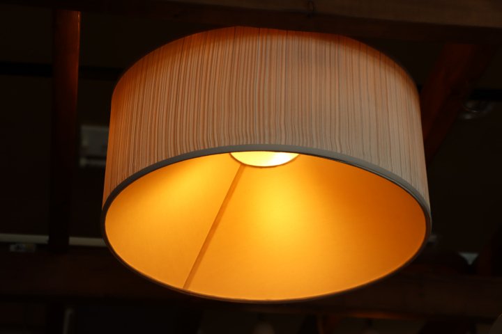 yamagiwa(ヤマギワ) BAUM(バウム) シーリングライト  G1533Sです。ボリュームのあるスタイリッシュな天井照明。北欧スタイルやモダンな空間に。リビングやダイニング、寝室などに。 - kokoelma  -ココエルマ- 雑貨・中古家具・北欧家具・アンティーク家具の通販 インテリア ...