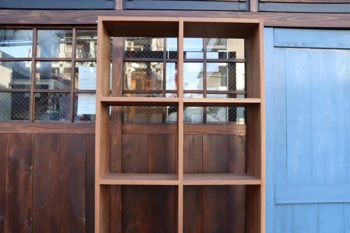 人気のMUJI(無印良品)のウォールナット材・5段・2列・スタッキングシェルフです！オープンタイプのタテ・ヨコどちらでも使えるの万能棚。 スリムなのでちょっとしたスペースでも活躍します♪(2 - kokoelma -ココエルマ- 雑貨・中古家具・北欧家具・アンティーク家具の通販 