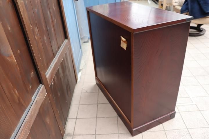 福岡の伝統工芸家具、筑後民芸の欅材を使用した5段・6杯チェスト 福岡の伝統工芸家具、筑後民芸の欅材を使用した5段・6杯チェスト