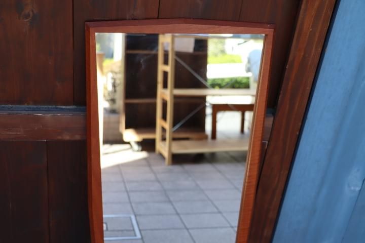 値下げ/デンマークから入荷したチーク材を使用したウォール 値下げ/デンマークから入荷したチーク材を使用したウォール