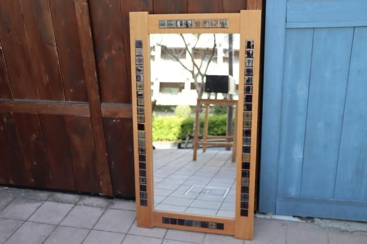 デンマークから入荷したオーク材フレームにタイルを貼った デンマークから入荷したオーク材フレームにタイルを貼った