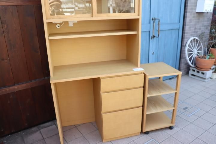 値下げ/人気の無印良品(MUJI)のオーク材 カップボードです 値下げ/人気の無印良品(MUJI)のオーク材 カップボードです