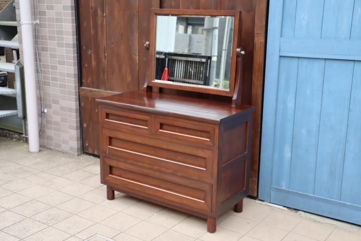 松本民芸家具のT型 ドレッサーのご紹介です。ミズメザクラ無垢材 松本民芸家具のT型 ドレッサーのご紹介です。ミズメザクラ無垢材