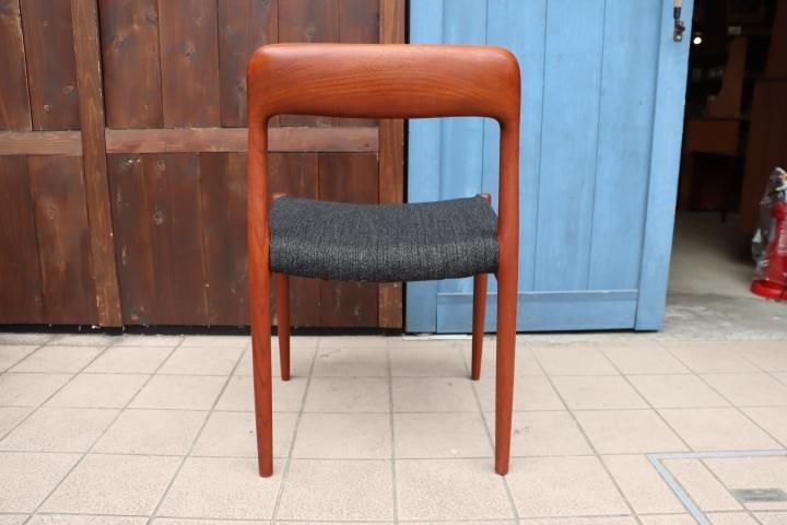 デンマークのメーカーJ.L.Moller(ジェイ.エル.モラー)社のNo.75