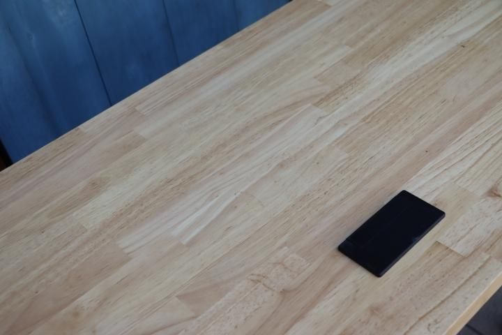 THE TABLE / スタンディングデスク × ラバーウッド ブラウン