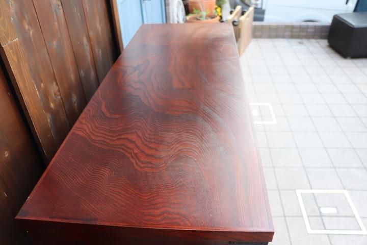 岩手の伝統工芸家具、岩谷堂箪笥 欅材を使用した漆塗り4段・6杯 岩手の伝統工芸家具、岩谷堂箪笥 欅材を使用した漆塗り4段・6杯