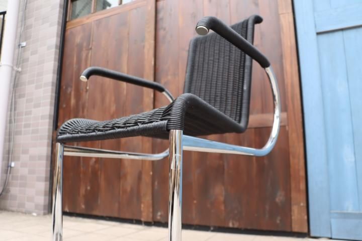 ACTUS(アクタス)取り扱いのブランTECTA(テクタ)社のアームチェア ACTUS(アクタス)取り扱いのブランTECTA(テクタ)社のアームチェア