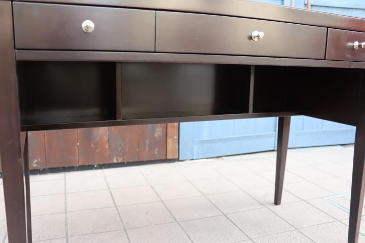 IDC OTSUKA(大塚家具)で取り扱われていたKLY(ケリー) デスク IDC OTSUKA(大塚家具)で取り扱われていたKLY(ケリー) デスク