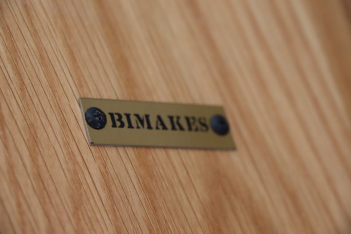 BIMAKES(ビメイクス)のSHINBASU(シンバス) オーク無垢材/アイアン脚 