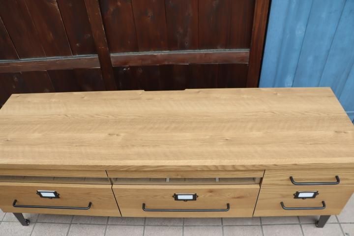 CRASH GATE(クラッシュゲート)/Easy Life(イージーライフ)のHOWL