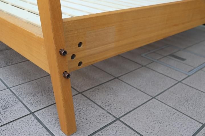 人気の無印良品(MUJI)のタモ材 ダブルベッドフレームです 人気の無印良品(MUJI)のタモ材 ダブルベッドフレームです