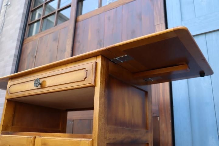 Karimoku(カリモク家具)のCOLONIAL(コロニアル)シリーズ Karimoku(カリモク家具)のCOLONIAL(コロニアル)シリーズ