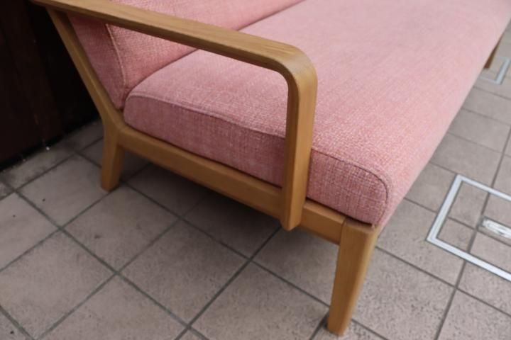 値下げ/karimoku(カリモク家具)のWU4512 2人掛けソファーです 値下げ/karimoku(カリモク家具)のWU4512 2人掛けソファーです