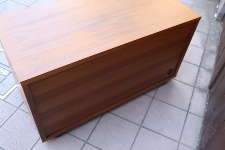 無印良品(MUJI)のスタッキングキャビネット。幅82.5cmの基本 無印良品(MUJI)のスタッキングキャビネット。幅82.5cmの基本