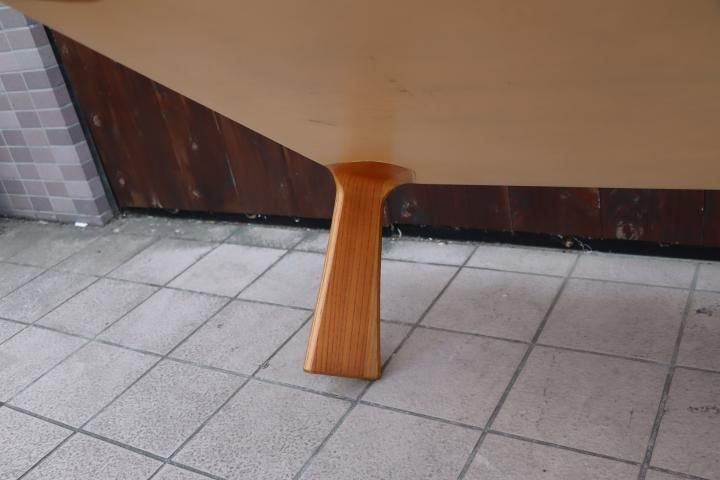天童木工(TENDO)のロングセラー商品、乾三郎の座卓(板目) W121cm 天童木工(TENDO)のロングセラー商品、乾三郎の座卓(板目) W121cm
