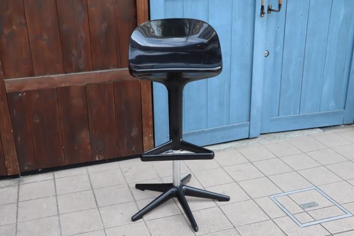 イタリアのデザイナーズ家具ブランドKARTELL(カルテル)のSPOON 