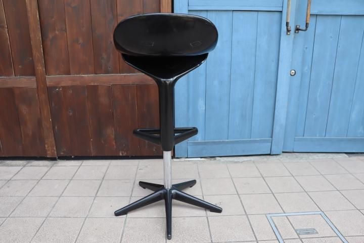 イタリアのデザイナーズ家具ブランドKARTELL(カルテル)のSPOON