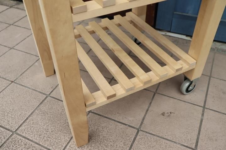 IKEA(イケア)のキッチンワゴンBEKVAM(ベクヴェーム)です IKEA(イケア)のキッチンワゴンBEKVAM(ベクヴェーム)です