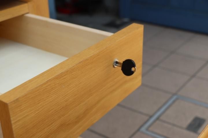 karimoku(カリモク家具)のユーティリティプラス オーク材 karimoku(カリモク家具)のユーティリティプラス オーク材