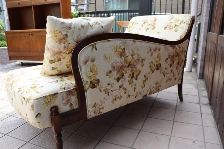 Karimoku(カリモク家具)のCOLONIAL(コロニアル)シリーズ WC7104 Karimoku(カリモク家具)のCOLONIAL(コロニアル)シリーズ WC7104