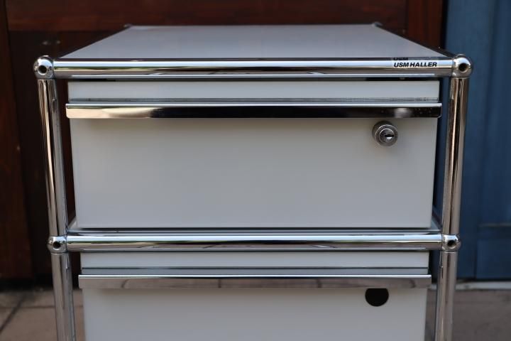 USM Haller(ハラー)のカギ付き1列・2段キャビネット/鍵付です USM Haller(ハラー)のカギ付き1列・2段キャビネット/鍵付です