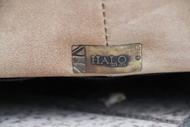 イギリスのインテリアブランドHALO(ハロ)の牛本革使用の イギリスのインテリアブランドHALO(ハロ)の牛本革使用の