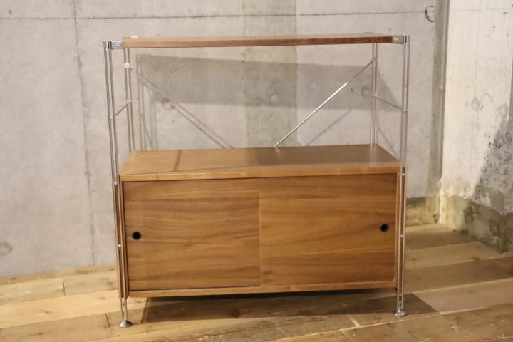 MUJI(無印良品)よりステンレス×ウォールナット材引き戸付き MUJI(無印良品)よりステンレス×ウォールナット材引き戸付き