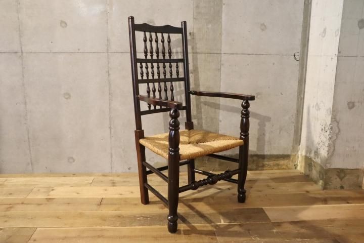 値下げ/松本民芸家具の21型スピンドルアームチェアです。STOKKE(ストッケ)のロングセラーキッズチェアー\。ラッシ 値下げ/松本民芸家具の21型スピンドルアームチェアです。TAKUMI KOHGEI(匠工芸)のPARROT(パロット)チェア。高さ調整が可能なので、ちょっと腰掛けるのに便利なサイドチェア。オーク材のナチュラルなデザインはどんな空間にも自然と溶け込みます♪。ラッシ