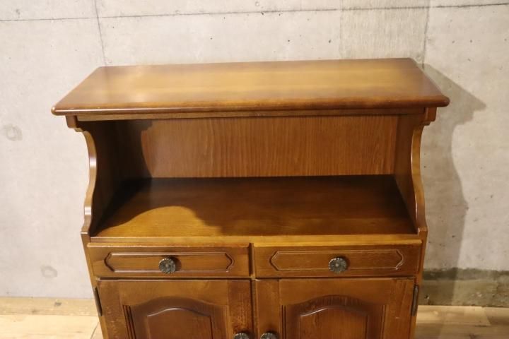 karimoku(カリモク家具)の人気シリーズCOLONIAL(コロニアル)の karimoku(カリモク家具)の人気シリーズCOLONIAL(コロニアル)の