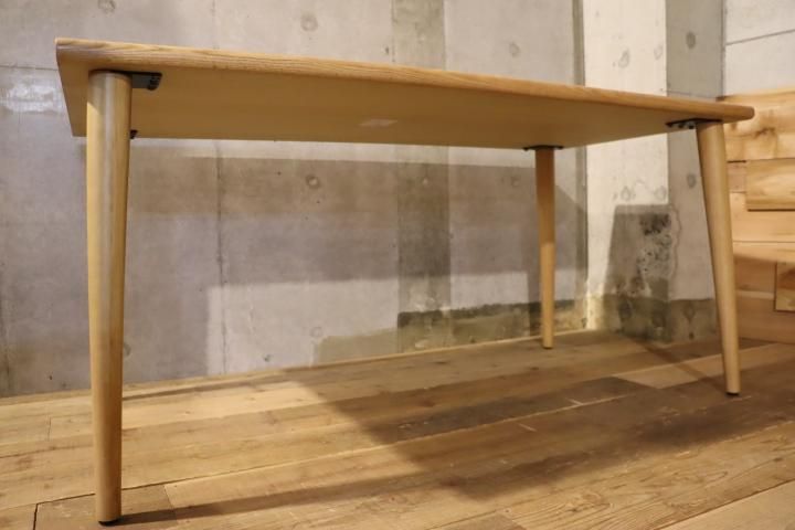 IDC OTSUKA(大塚家具)で取り扱いのあった ユノ3 レッドオーク材