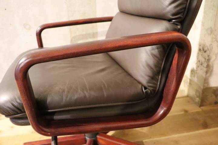北欧デンマークの高級家具メーカーDyrlund(デューロン 北欧デンマークの高級家具メーカーDyrlund(デューロン