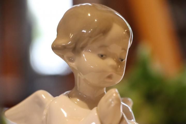 スペインLLADRO(リヤドロ)社の陶器人形の置物『フィギュリン スペインLLADRO(リヤドロ)社の陶器人形の置物『フィギュリン