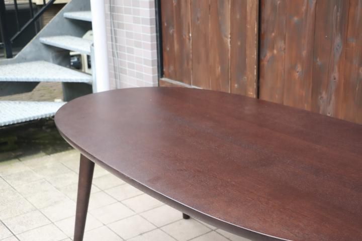 飛騨の家具メーカーKASHIWA(柏木工)の無垢材オーバル型 飛騨の家具メーカーKASHIWA(柏木工)の無垢材オーバル型