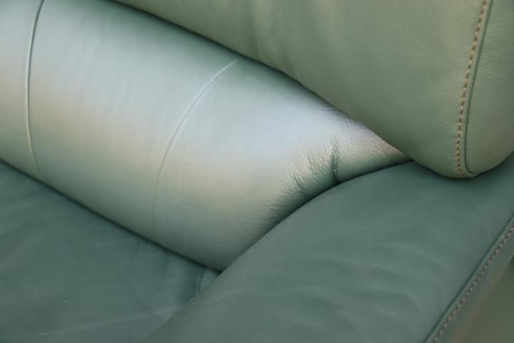 値下げ/karimoku(カリモク家具)の本革 3人掛けソファーです 値下げ/karimoku(カリモク家具)の本革 3人掛けソファーです
