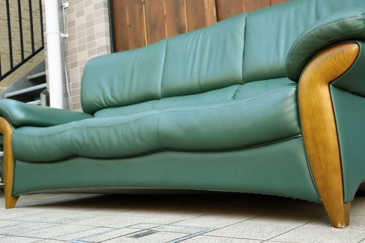 値下げ/karimoku(カリモク家具)の本革 3人掛けソファーです 値下げ/karimoku(カリモク家具)の本革 3人掛けソファーです