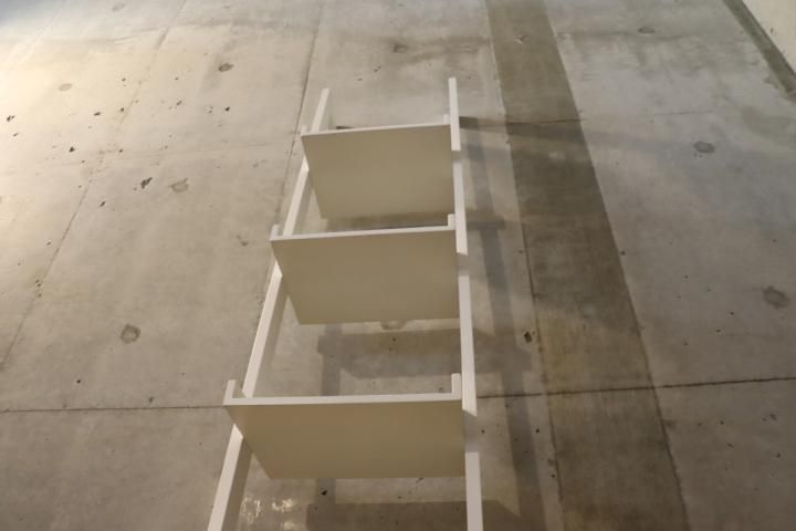 THE CONRAN SHOP(コンランショップ)より壁掛けブックシェルフ4段 THE CONRAN SHOP(コンランショップ)より壁掛けブックシェルフ4段