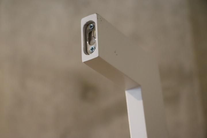 THE CONRAN SHOP(コンランショップ)より壁掛けブックシェルフ4段 THE CONRAN SHOP(コンランショップ)より壁掛けブックシェルフ4段