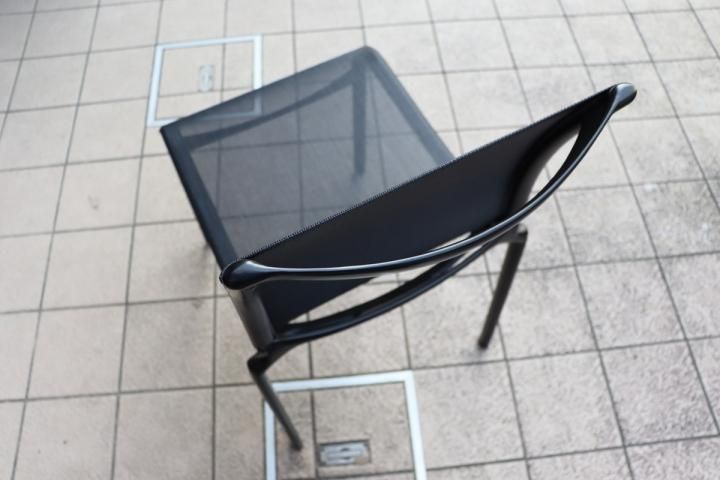 Cassina(カッシーナ)取り扱いブランドAlias(アリアス)のハイ Cassina(カッシーナ)取り扱いブランドAlias(アリアス)のハイ