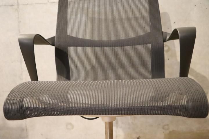 Hermanmiller(ハーマンミラー)社よりセトゥーチェア/マルチ Hermanmiller(ハーマンミラー)社よりセトゥーチェア/マルチ