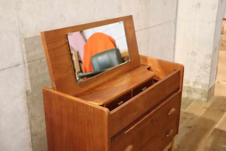 haluta(ハルタ)で取り扱われていた北欧デンマーク製のドレッサー