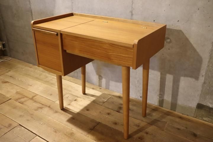 ama＊　unico ドレッサー　アルベロ　美品 unico ウニコ Albero アルベロ ウォールナット材 ドレッサー