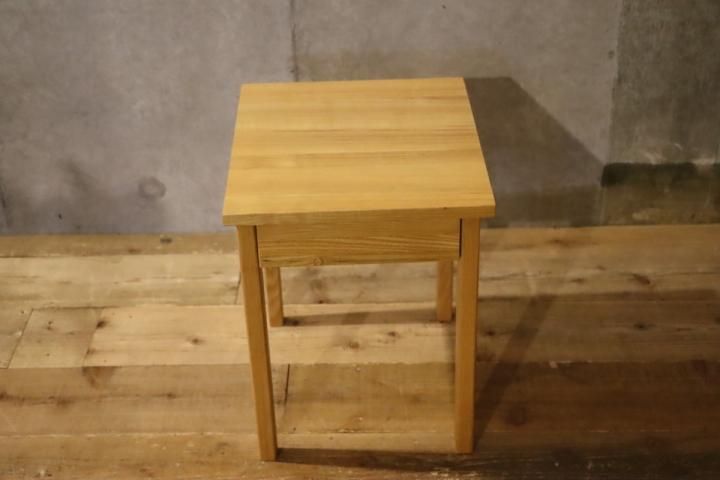 無印良品(MUJI)の人気のタモ材 サイドテーブルです!無垢 無印良品(MUJI)の人気のタモ材 サイドテーブルです!無垢