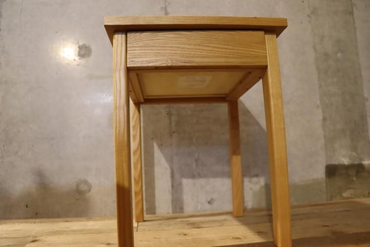 無印良品(MUJI)の人気のタモ材 サイドテーブルです!無垢 無印良品(MUJI)の人気のタモ材 サイドテーブルです!無垢