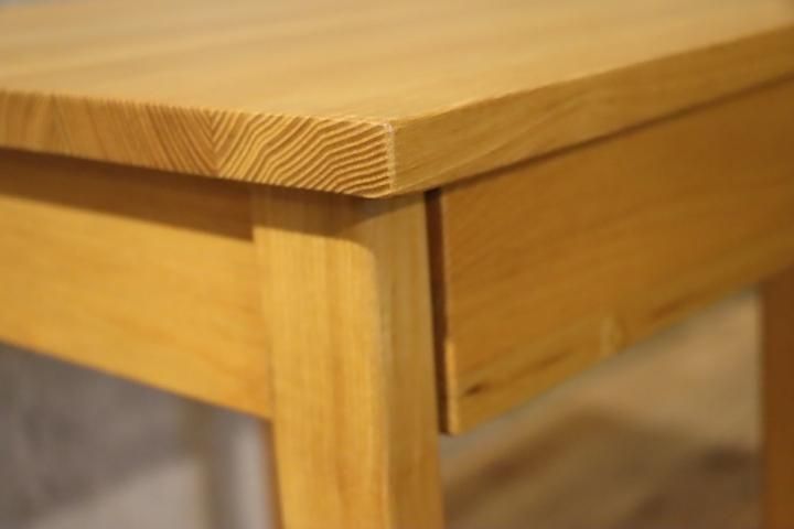 無印良品(MUJI)の人気のタモ材 サイドテーブルです!無垢 無印良品(MUJI)の人気のタモ材 サイドテーブルです!無垢