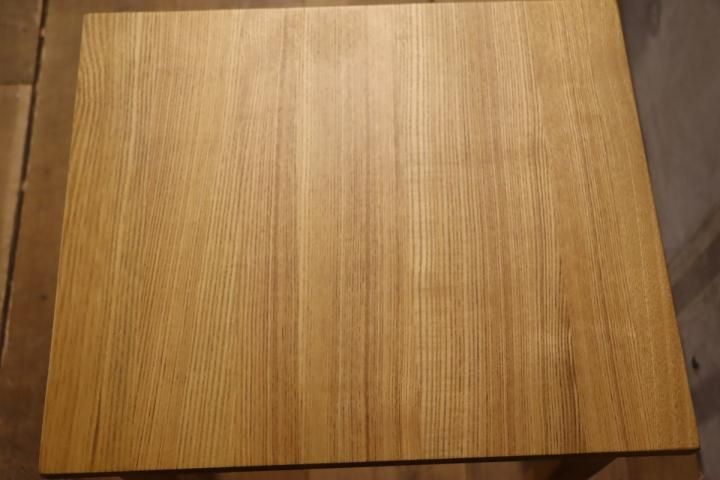 無印良品(MUJI)の人気のタモ材 サイドテーブルです!無垢 無印良品(MUJI)の人気のタモ材 サイドテーブルです!無垢