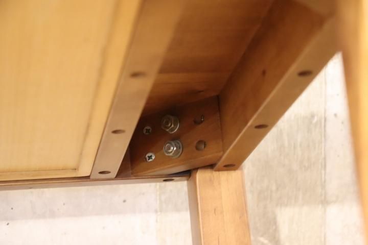 稀少なバーチ材を使用した無印良品(MUJI)のローテーブル 引出し 稀少なバーチ材を使用した無印良品(MUJI)のローテーブル 引出し